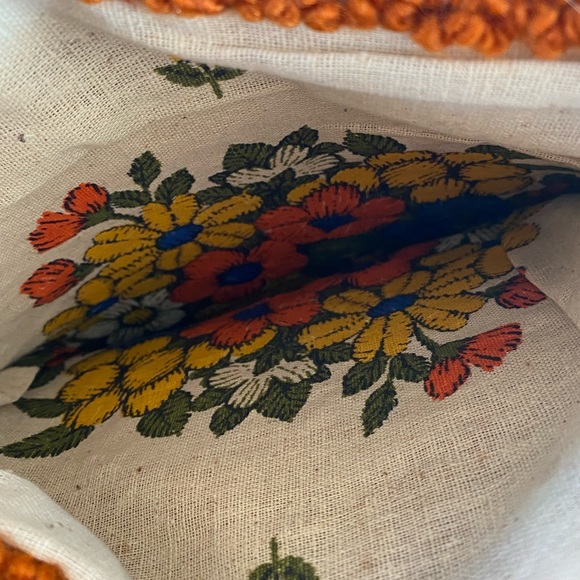 Vintage 70s / Handmade MCM Flower Carpet Purse - Picture 4 of 4